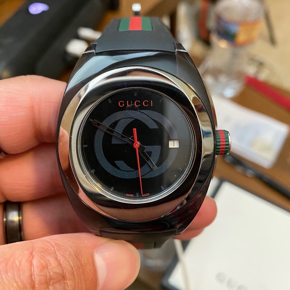 Watch - Picture 1 of 4